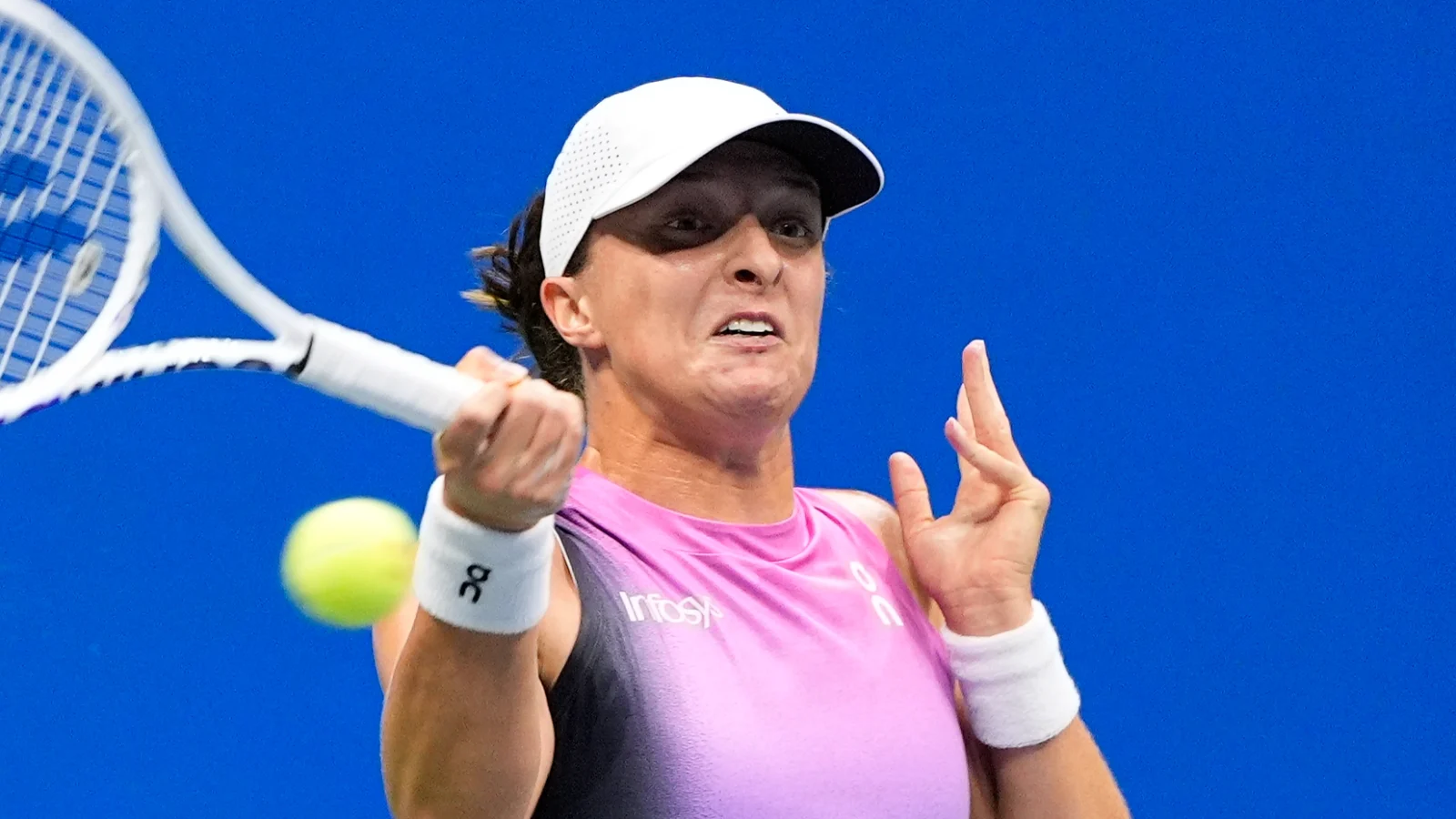 Controversy Brews Over WTA Rankings Shift as Tracy Austin Weighs In on Swiatek-Sabalenka Battle